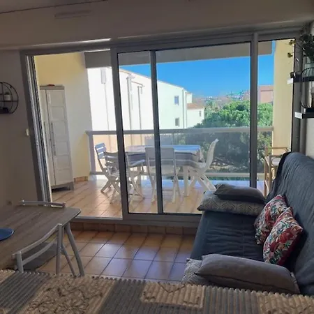 Cap D'agde, 2 Pieces, 4 Personnes - Fr-1-749-66