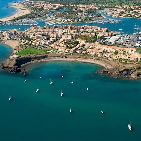 Cap D'agde, 2 Pieces, 4 Personnes - Fr-1-749-66